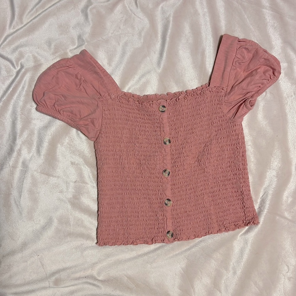 women’s cropped buttoned pink stretchy top